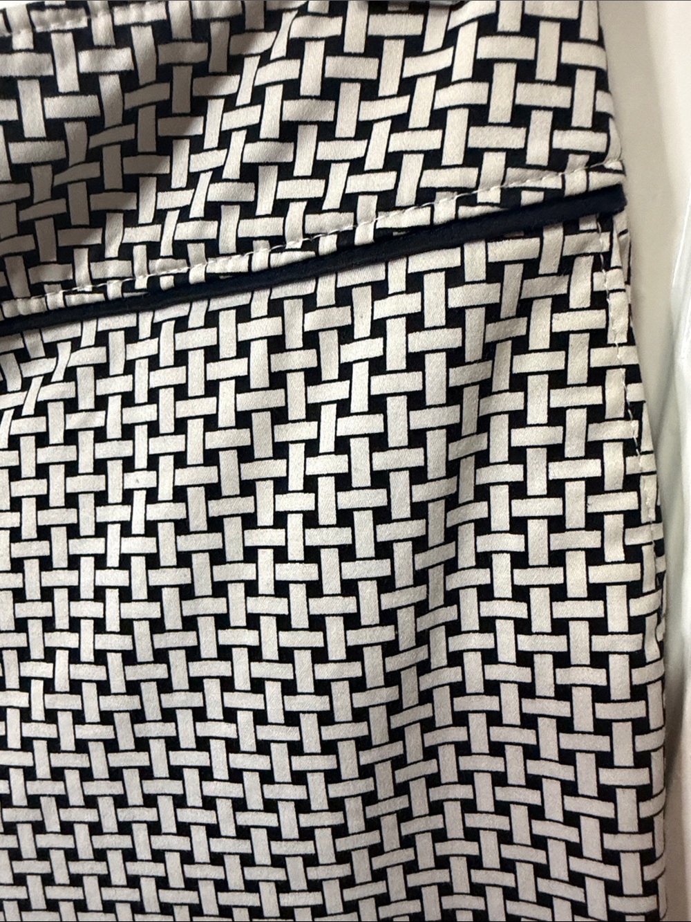 Talbots Black & White Cropped Patterned Ponte Pants - Picture 3 of 5